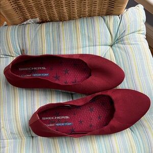 Skechers Women's Burgundy Flats